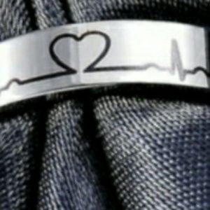 New Women's Titanium Heartbeat Ring